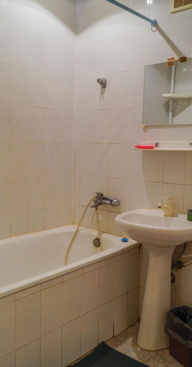 Квартира По Улице Федорова 1 Kiev Luaran gambar