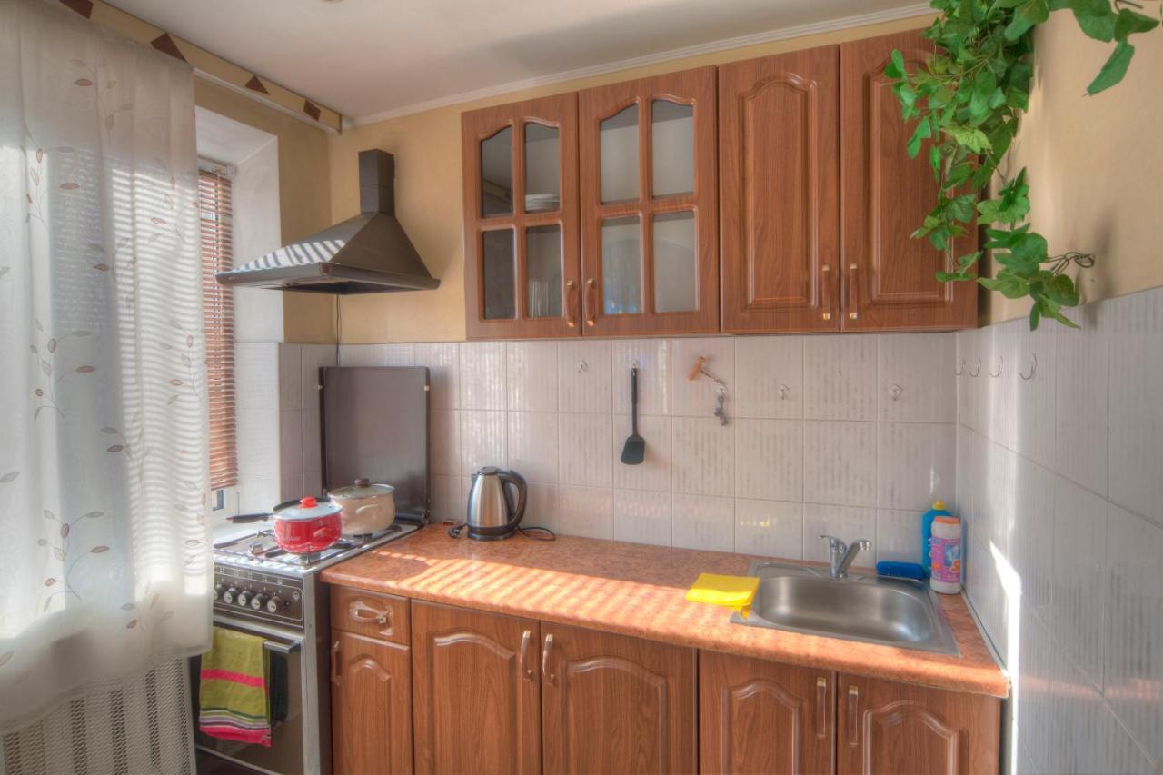 Квартира По Улице Федорова 1 Kiev Luaran gambar