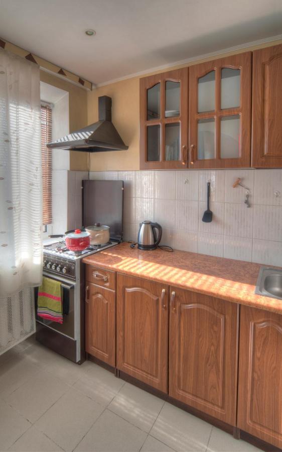Квартира По Улице Федорова 1 Kiev Luaran gambar